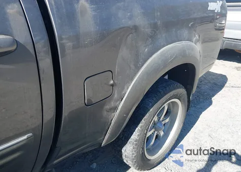 2006 Toyota Tundra Sr5 V8 z USA, uszkodzony, nr VIN 5TBET34136S525778